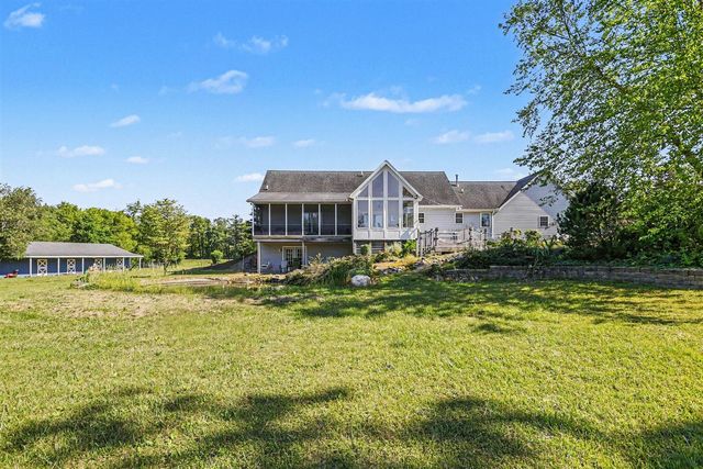 22680 Davis Lake Street, Edwardsburg, MI 49112