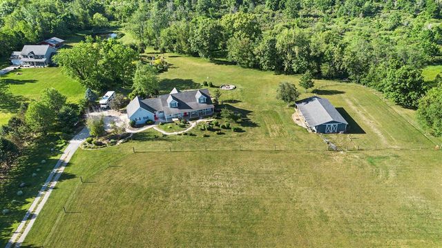 22680 Davis Lake Street, Edwardsburg, MI 49112