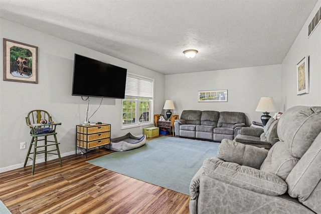 22680 Davis Lake Street, Edwardsburg, MI 49112