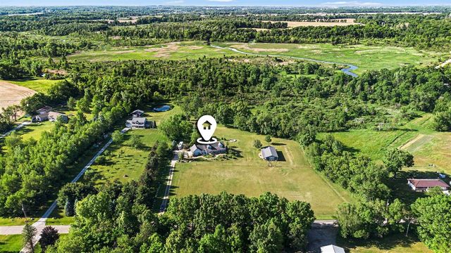 22680 Davis Lake Street, Edwardsburg, MI 49112