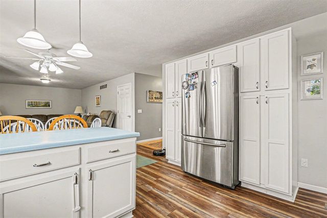 22680 Davis Lake Street, Edwardsburg, MI 49112