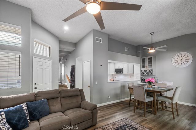 4900 N Grand, Covina, CA 91724