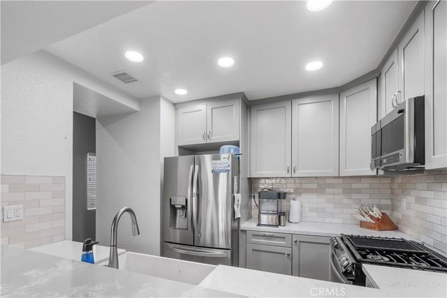4900 N Grand, Covina, CA 91724
