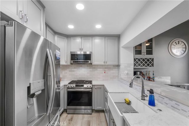 4900 N Grand, Covina, CA 91724