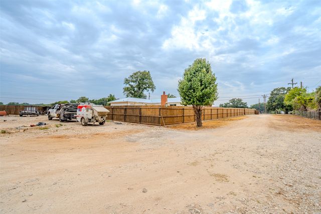 2212 Acton Highway, Granbury, TX 76049
