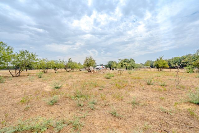 2212 Acton Highway, Granbury, TX 76049