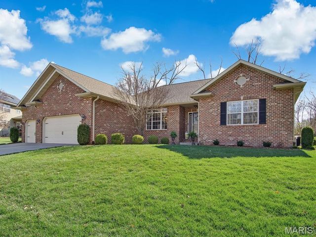 405 Wolfpass Drive, O'fallon, IL 62269