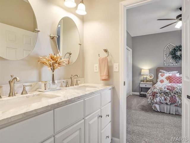 405 Wolfpass Drive, O'fallon, IL 62269