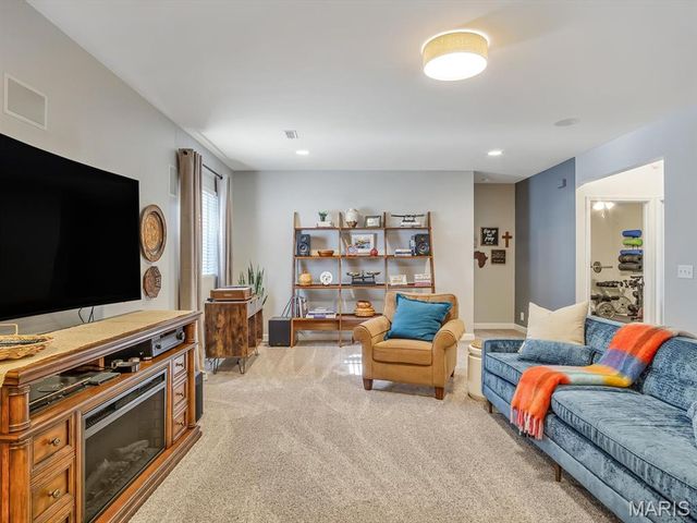 405 Wolfpass Drive, O'fallon, IL 62269