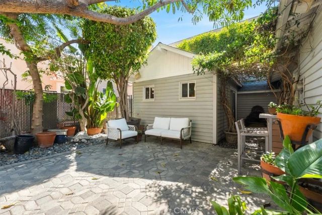 281 N Colorado, Long Beach, CA 90803