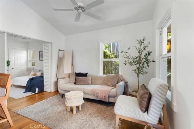 281 N Colorado, Long Beach, CA 90803
