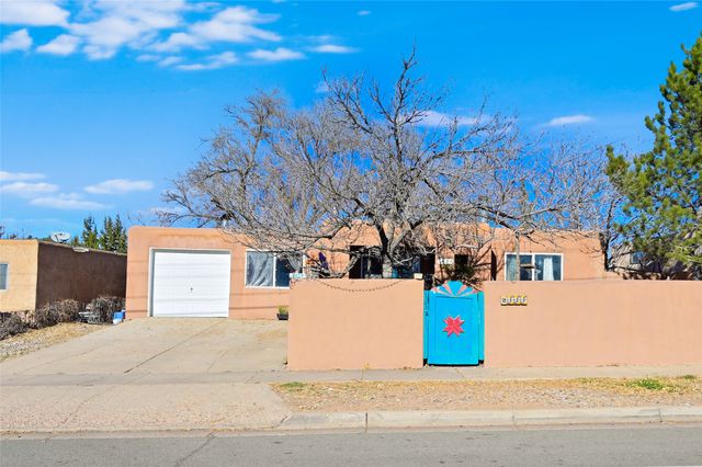 2829 Siringo Road, Santa Fe, NM 87507