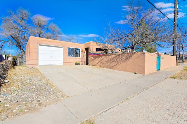 2829 Siringo Road, Santa Fe, NM 87507