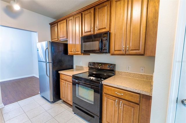 2049 KINGS PALACE DRIVE, Riverview, FL 33578