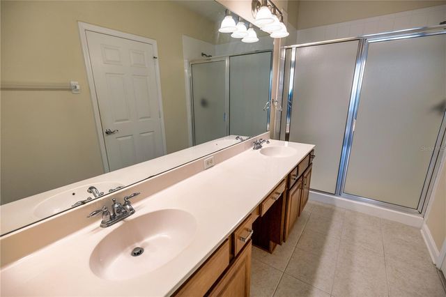 2049 KINGS PALACE DRIVE, Riverview, FL 33578