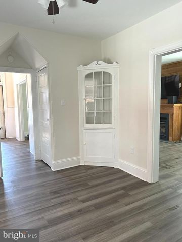 423 N FORREST, Norristown, PA 19403