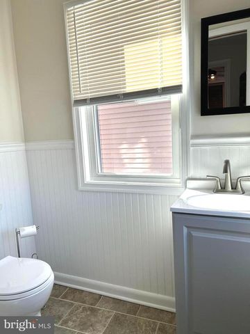 423 N FORREST, Norristown, PA 19403