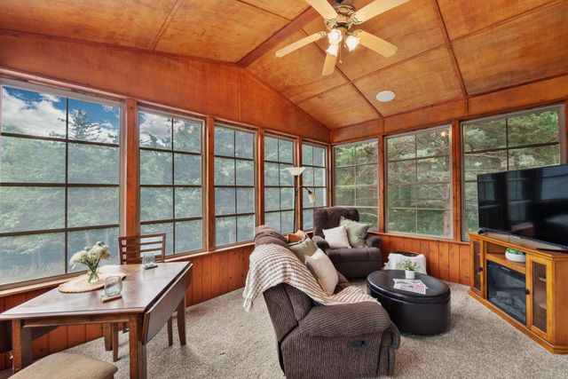 715 Crosby Drive, Hudson, WI 54016