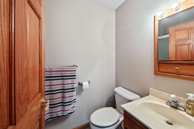 715 Crosby Drive, Hudson, WI 54016