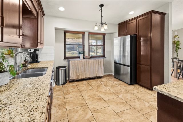 202 Pebble Beach Drive, Harrison, AR 72601