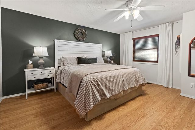 202 Pebble Beach Drive, Harrison, AR 72601