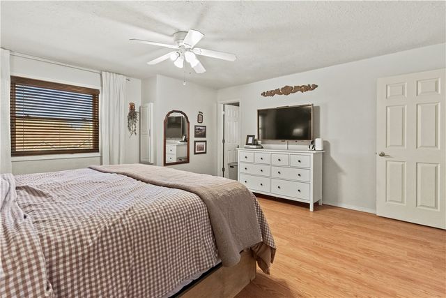 202 Pebble Beach Drive, Harrison, AR 72601