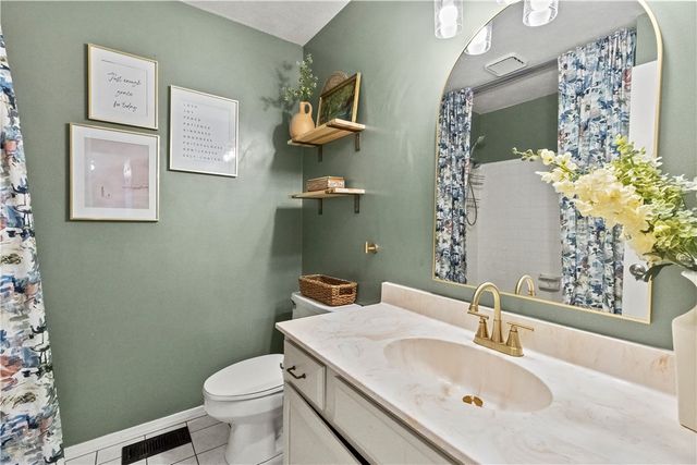 202 Pebble Beach Drive, Harrison, AR 72601