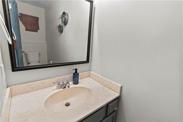 202 Pebble Beach Drive, Harrison, AR 72601