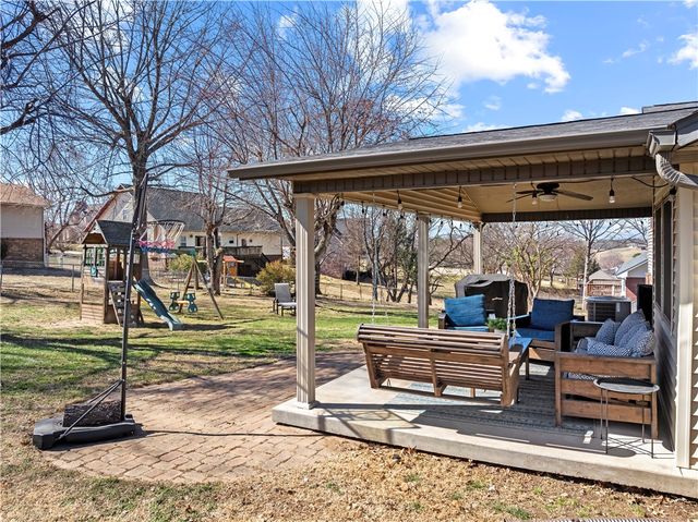 202 Pebble Beach Drive, Harrison, AR 72601