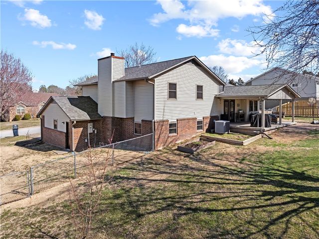 202 Pebble Beach Drive, Harrison, AR 72601