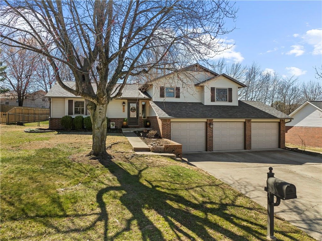 202 Pebble Beach Drive, Harrison, AR 72601