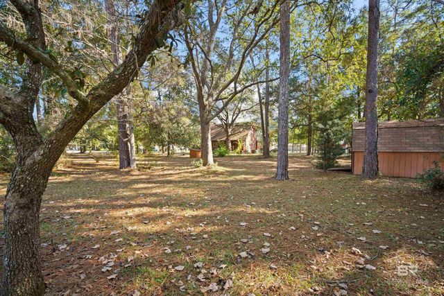 11236 Wren Avenue, Fairhope, AL 36532
