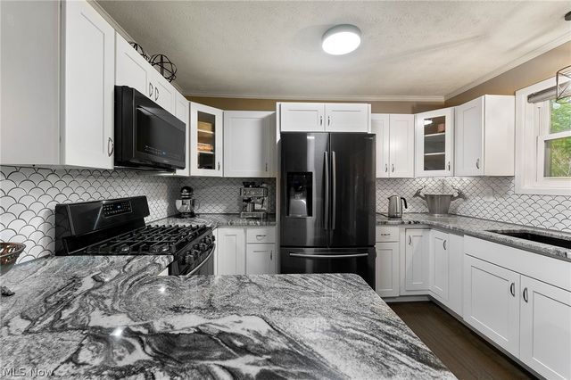 1363 Southeast Boulevard, Salem, OH 44460