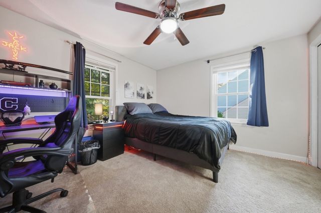 88 Stonegate Rd 88, Chelmsford, MA 01824