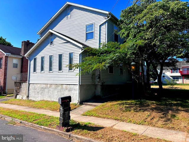 323 WILFRED AVE, Hamilton, NJ 08610