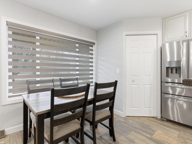 2923 Ravenglass Road, Waterford Twp, MI 48329