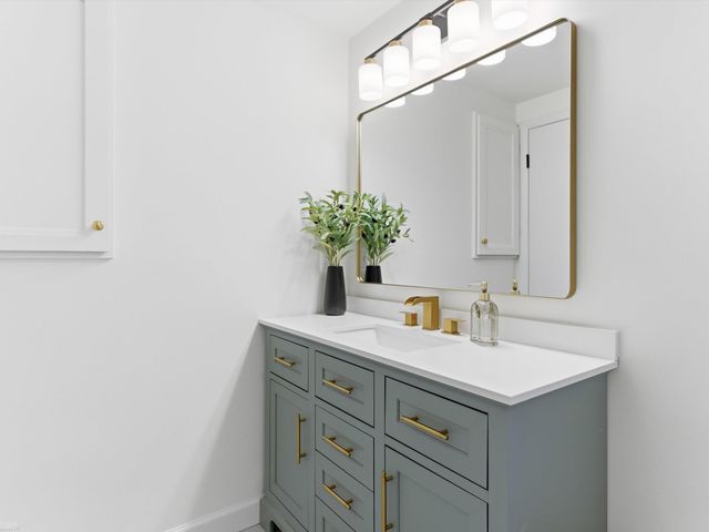 2923 Ravenglass Road, Waterford Twp, MI 48329