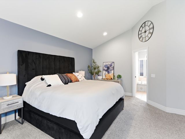 2923 Ravenglass Road, Waterford Twp, MI 48329