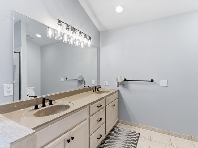 2923 Ravenglass Road, Waterford Twp, MI 48329