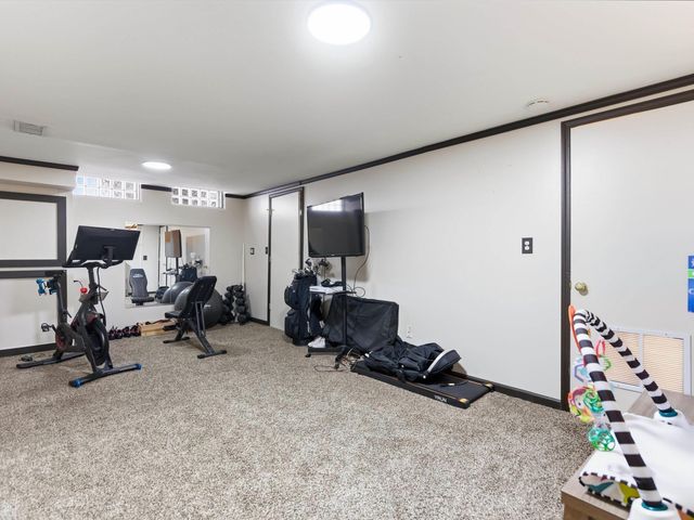 2923 Ravenglass Road, Waterford Twp, MI 48329