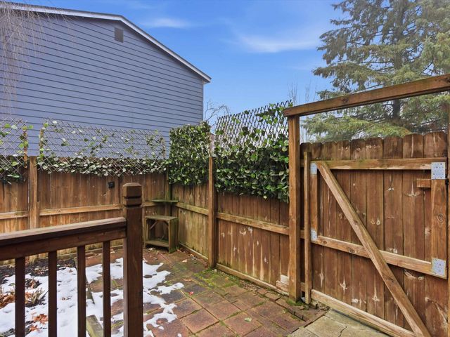 2923 Ravenglass Road, Waterford Twp, MI 48329