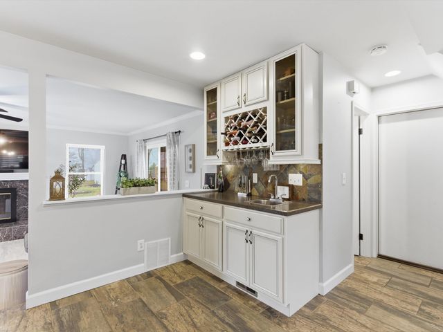 2923 Ravenglass Road, Waterford Twp, MI 48329