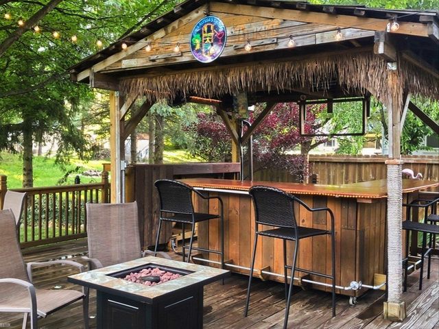 2923 Ravenglass Road, Waterford Twp, MI 48329