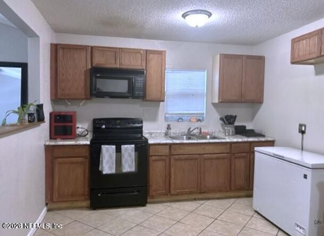 8764 3RD Avenue, Jacksonville, FL 32208