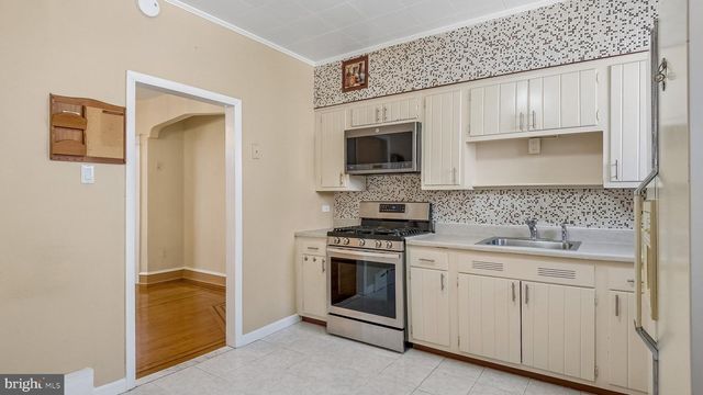 246 WEMBLY RD, Upper Darby, PA 19082