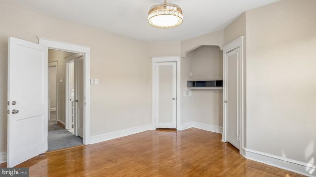 246 WEMBLY RD, Upper Darby, PA 19082