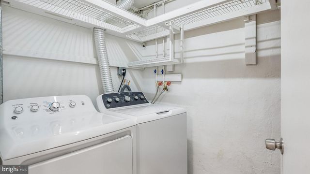 246 WEMBLY RD, Upper Darby, PA 19082