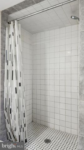 246 WEMBLY RD, Upper Darby, PA 19082