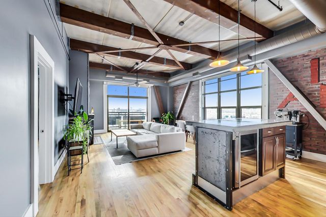 1735 W Diversey Parkway 610, Chicago, IL 60614