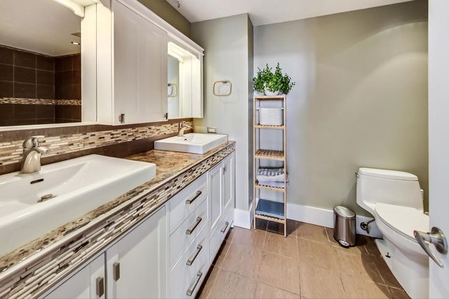 1735 W Diversey Parkway 610, Chicago, IL 60614